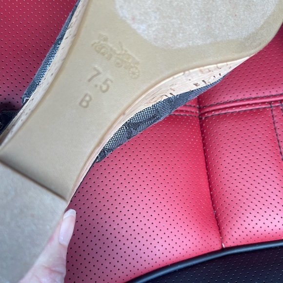 Coach - Picture 8 of 8